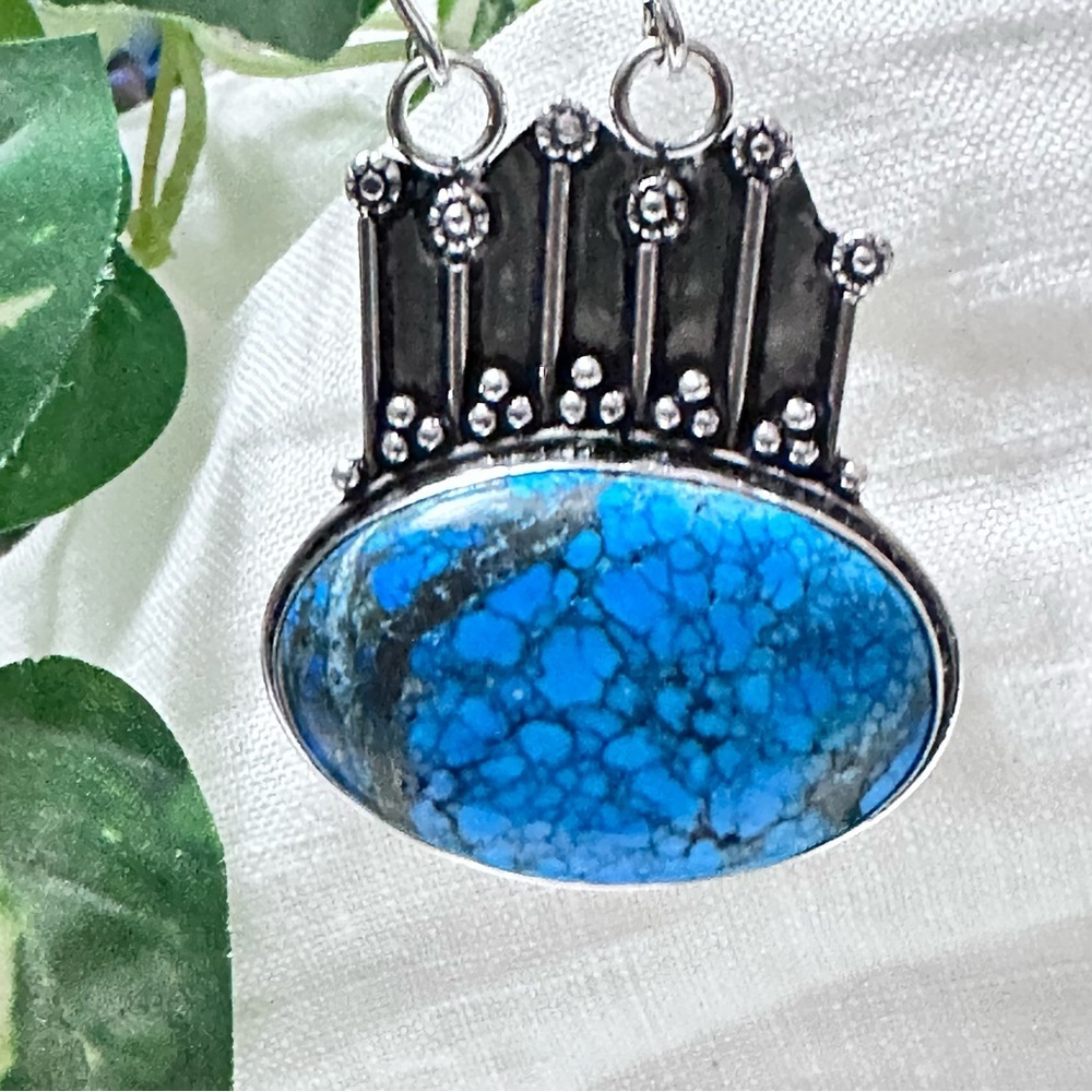 Artisan Handcrafted Jewelry Blue Turquoise Silver-Tone Chain Pendant Necklace 8’